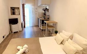 Eglise St Louis - Studio Cosy Quartier Haut
